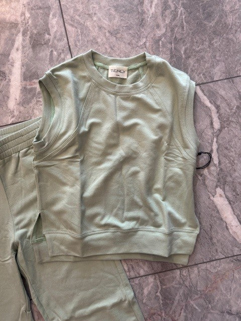 TE Sage French Terry Top