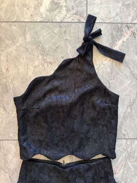 IS Black Lace One Shoulder Top