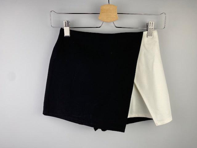 MI Black/White Color Block Skort - IF SO 