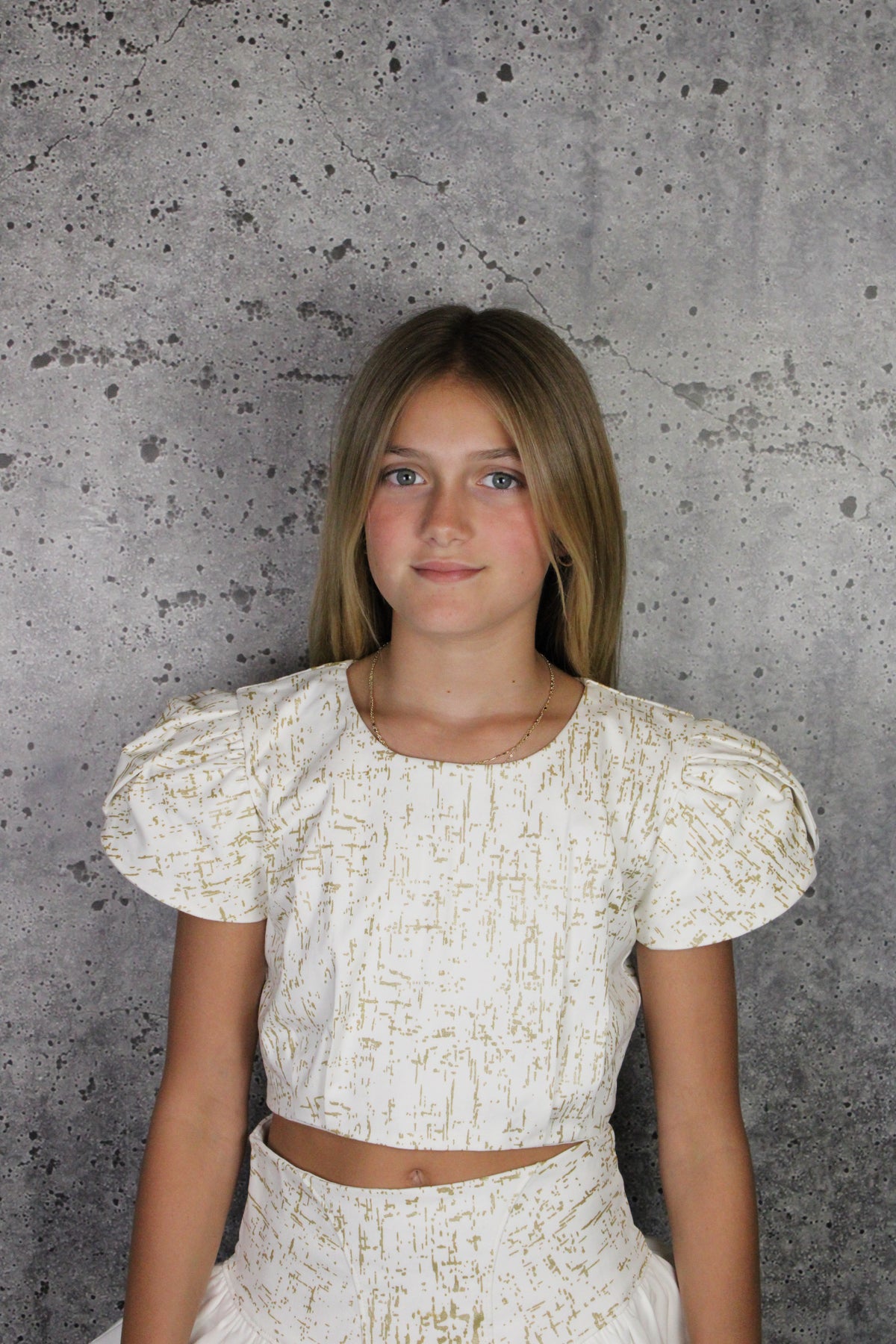 IS White Tulip Sleeve Print Top